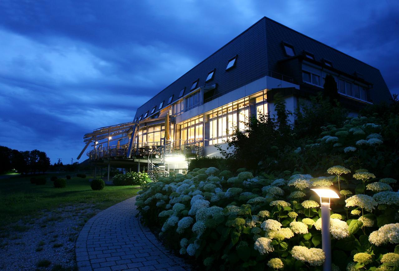 Stausee-Hotel Метцинген Экстерьер фото