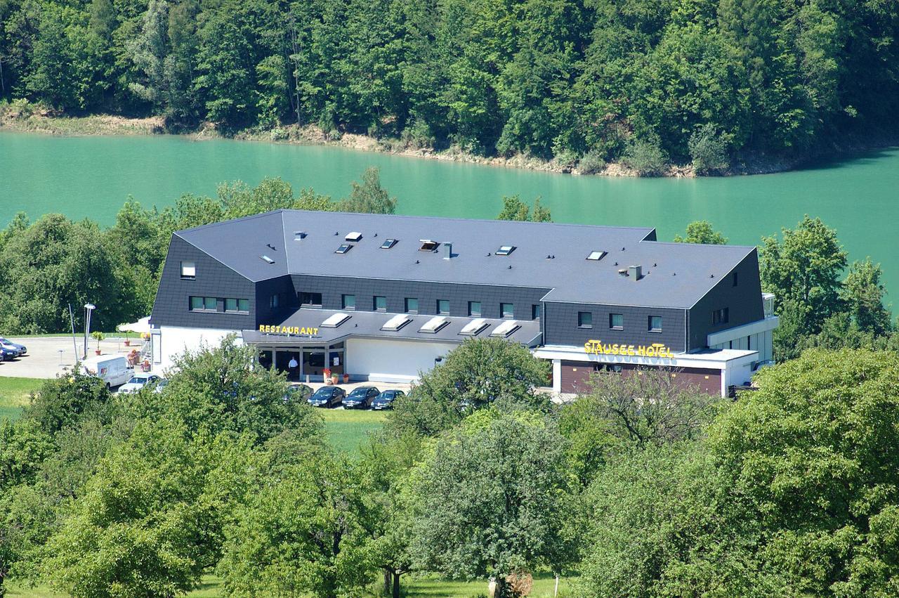 Stausee-Hotel Метцинген Экстерьер фото
