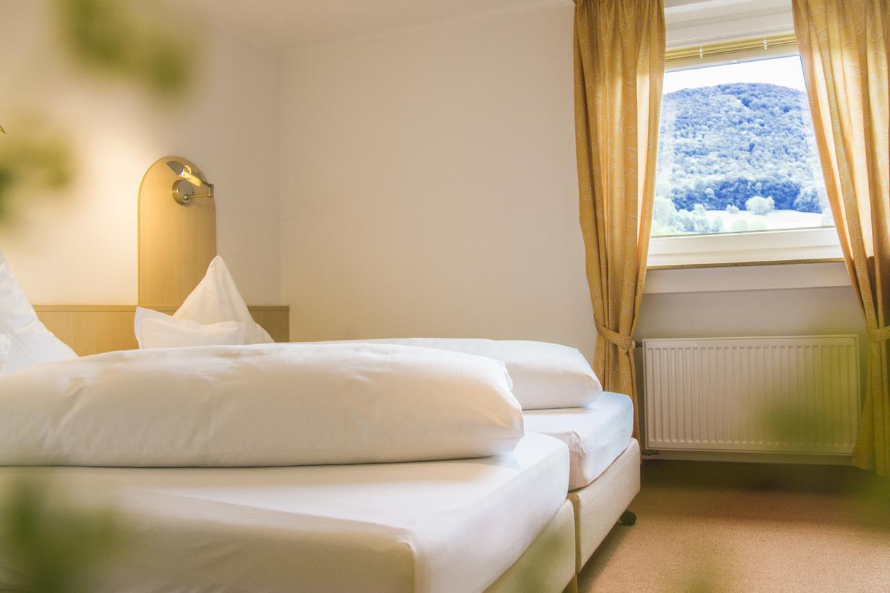 Stausee-Hotel Метцинген Экстерьер фото